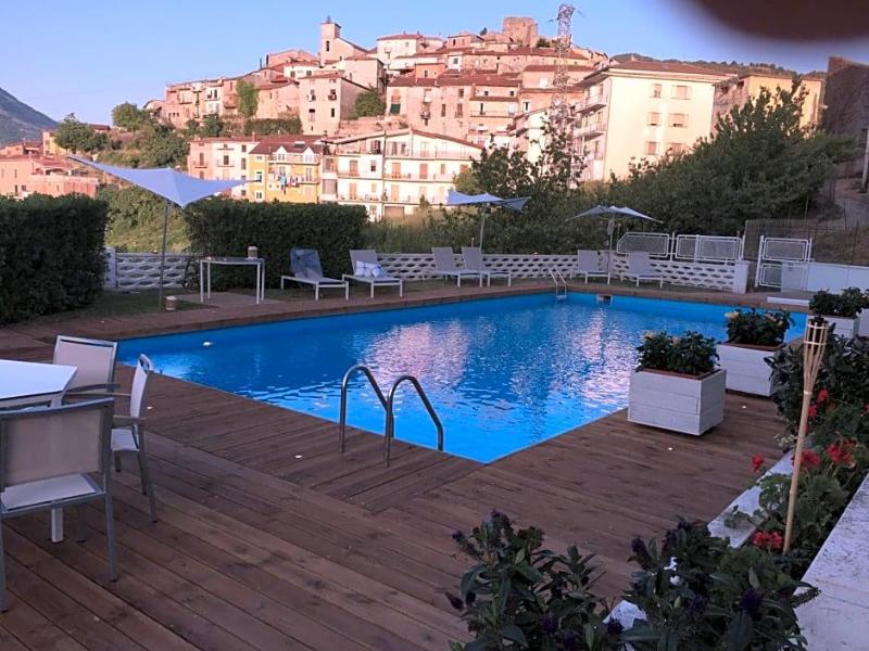 Albergo Ristorante Cavaliere image
