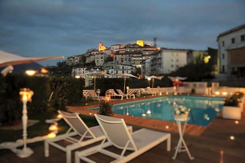 Albergo Ristorante Cavaliere image