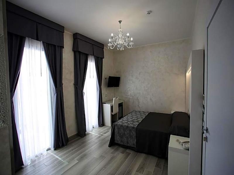 Hotel Paladini image