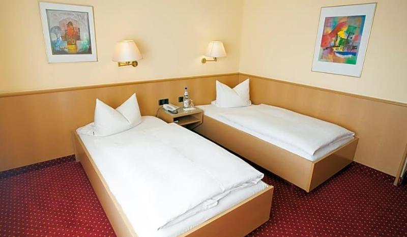 Hotel Restaurant Zur Post Lohfelden image