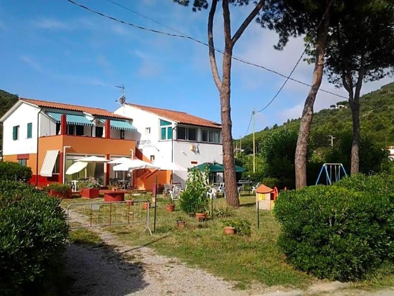 Hotel Rustichello image