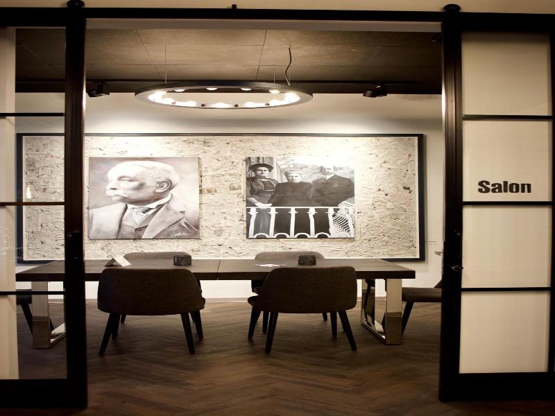 Hotel Zeitgeist image