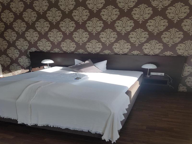 Weltmann S Hotel Restaurant image