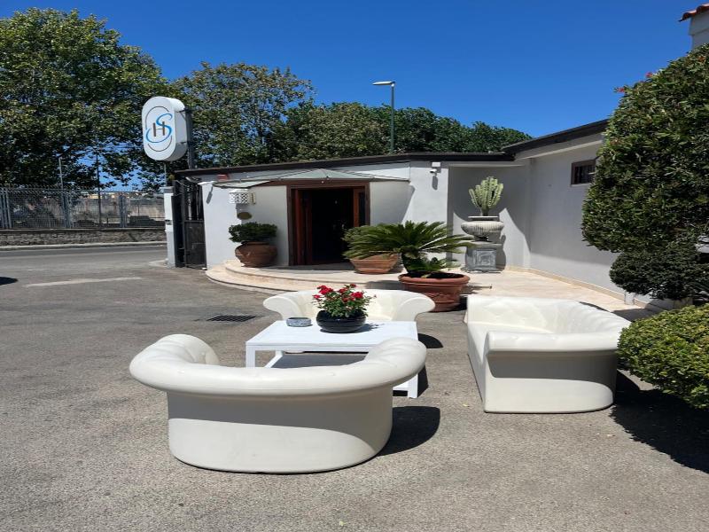 Hotel Serena image
