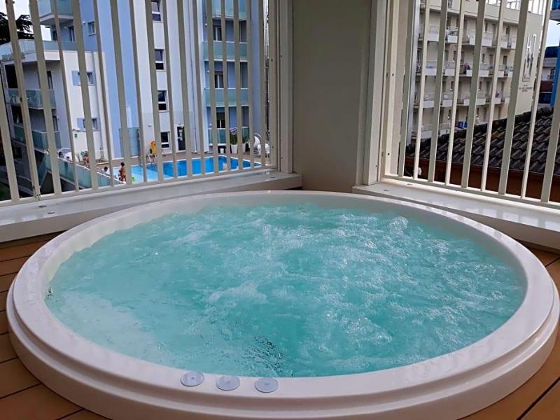 Almalux Jesolo Wellness Spa 3 Stelle Superior image