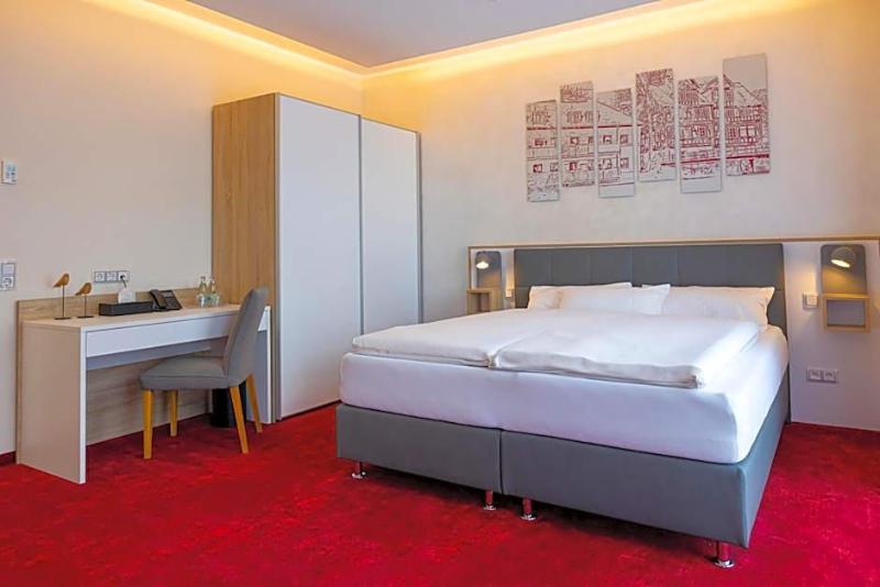 Hotel Am Waldkasino image