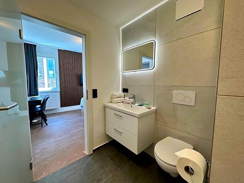 Hotel Emilia image