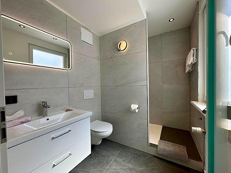 Hotel Emilia image