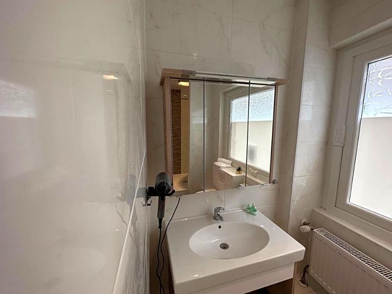 Hotel Emilia image