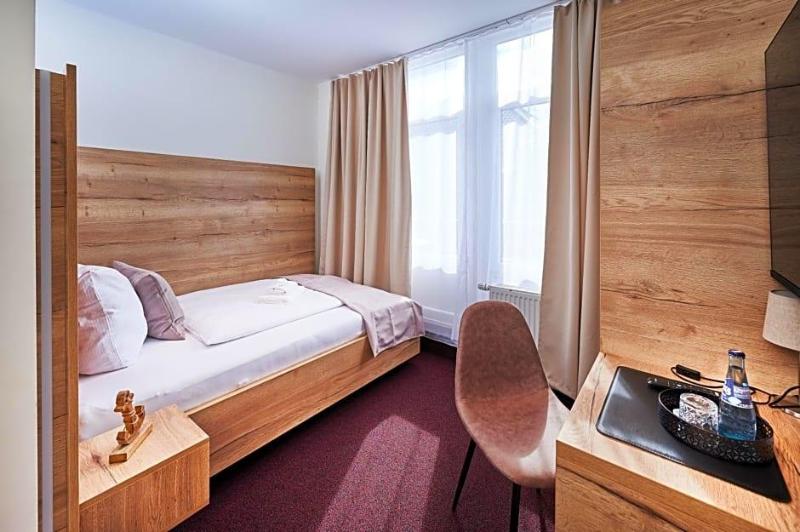 Hotel 53 8 Nord image