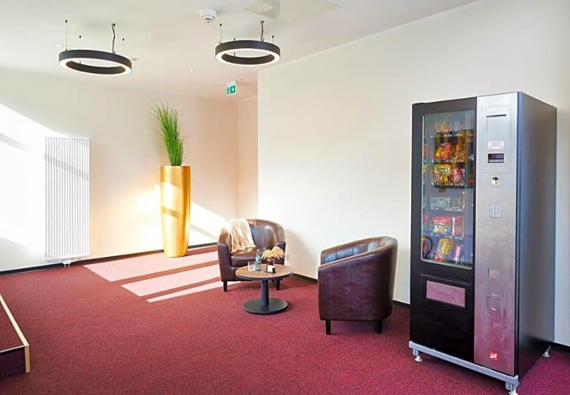 Hotel 53 8 Nord image