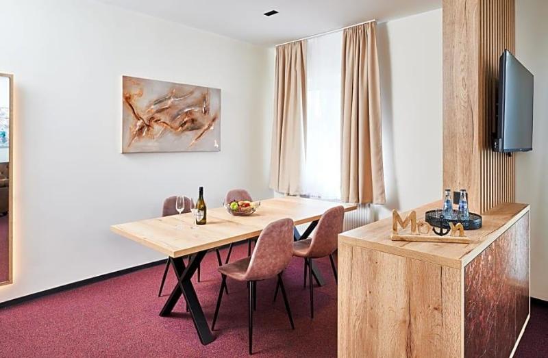 Hotel 53 8 Nord image