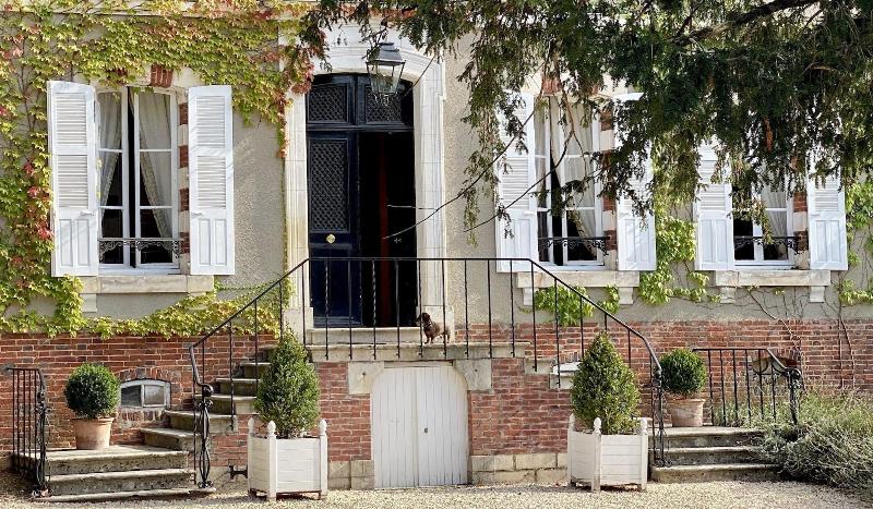 Manoir De La Croix Saint Louis image