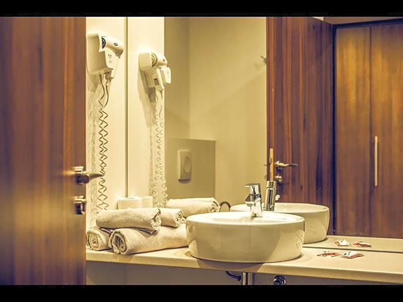 Hotel Oscar image