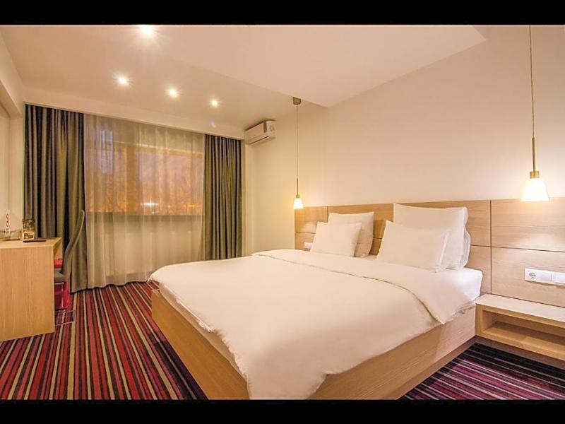 Hotel Oscar image