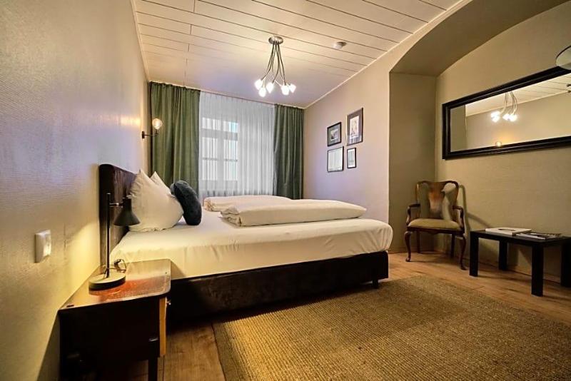 Hotel Roter Hahn image