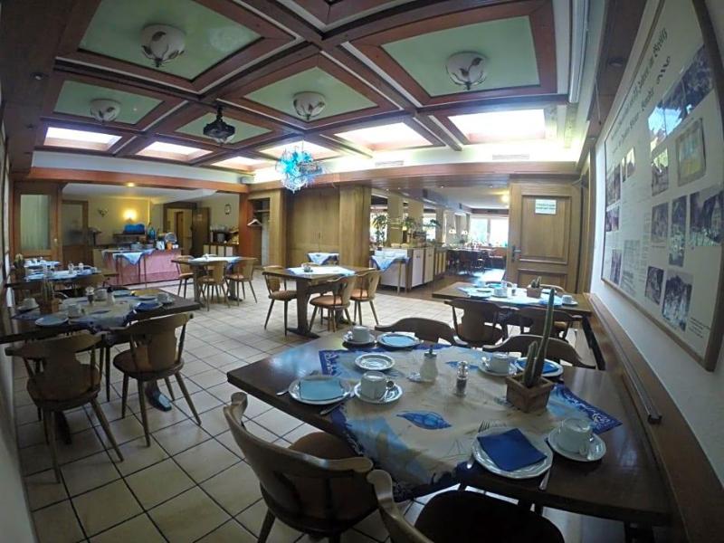 Hotel Zum Wasserfall Garni image