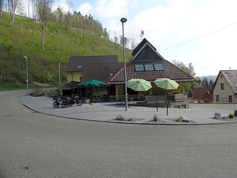 Hotel Zum Wasserfall Garni image