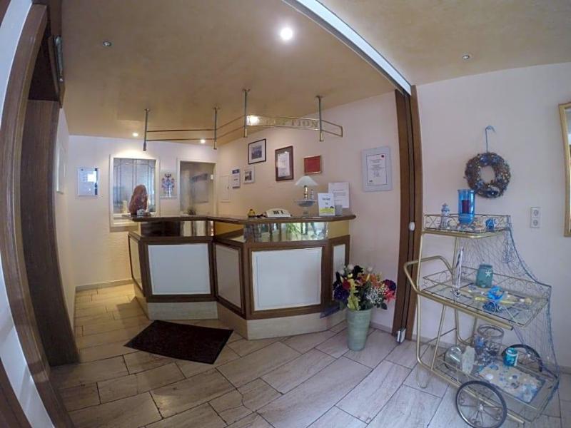 Hotel Zum Wasserfall Garni image