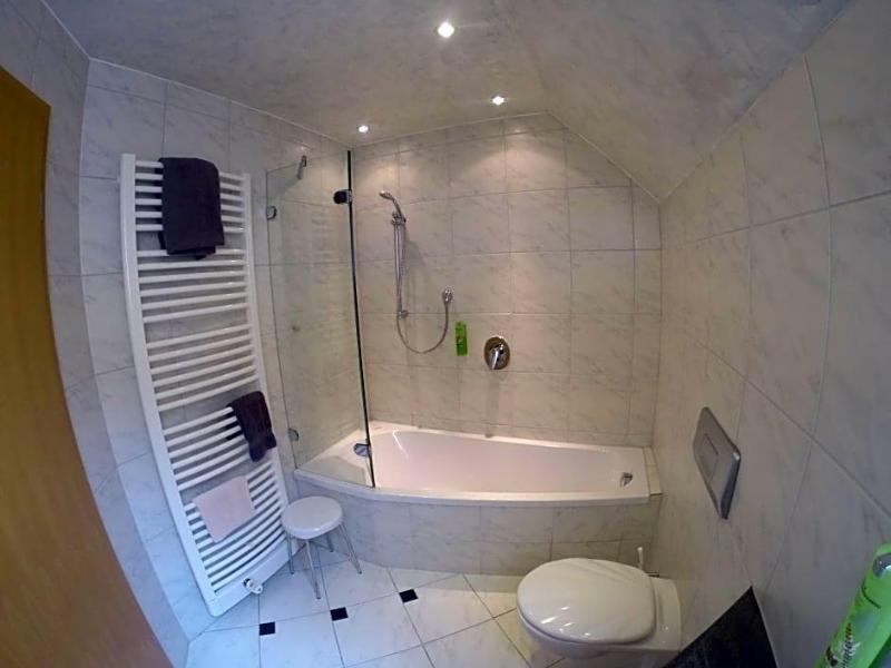 Hotel Zum Wasserfall Garni image