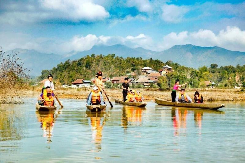 Frontier Hostel & Tours image