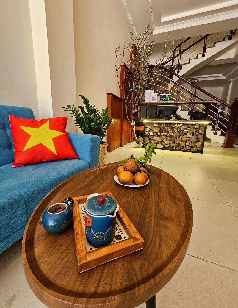 Frontier Hostel & Tours image