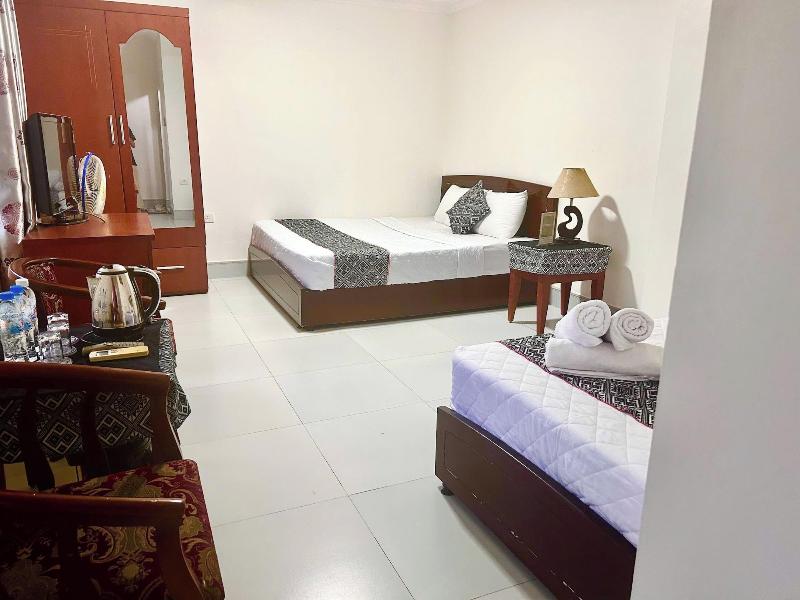 Frontier Hostel & Tours image