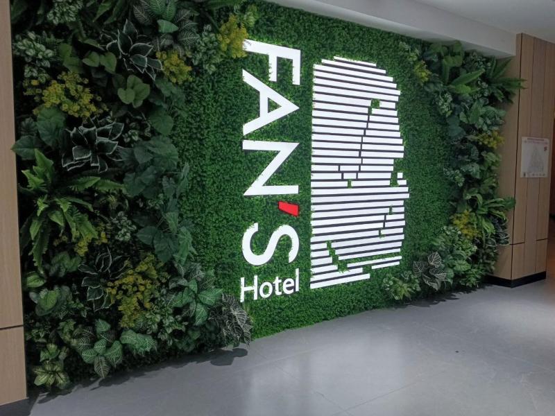 Fan's Hotel Palo image