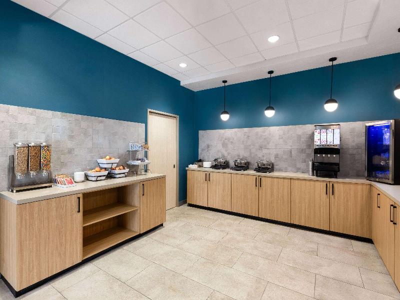 Hawthorn Extended Stay By Wyndham Kingman
