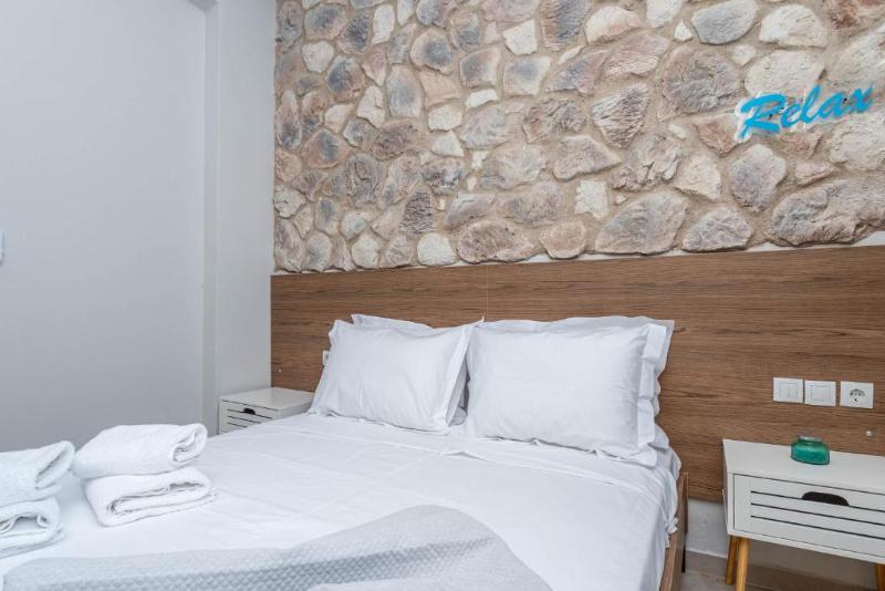 Pteleo Apartments image