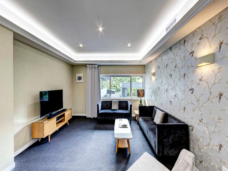 Rutherford Nelson A Heritage Hotel image