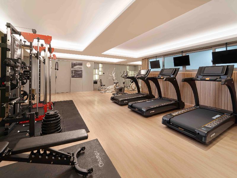 Oakwood Hotel & Apartments Grand Batam image