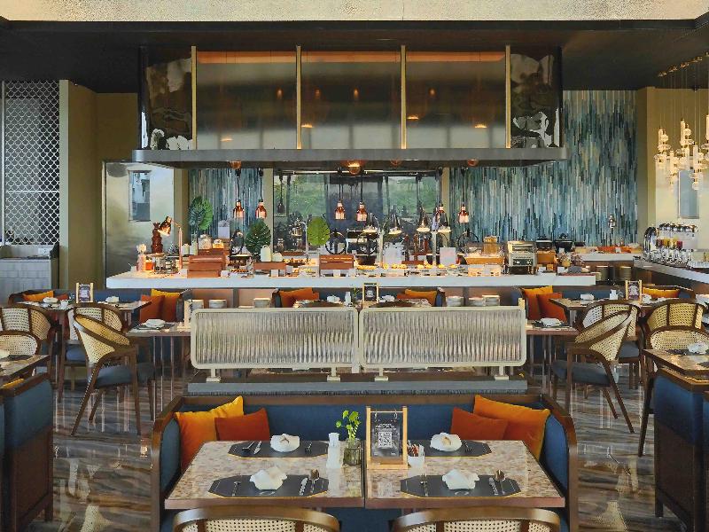 Oakwood Hotel & Apartments Grand Batam image
