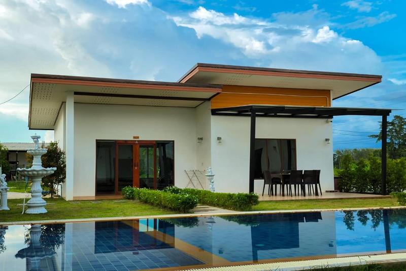 Ozone Resort & Pool Villa image