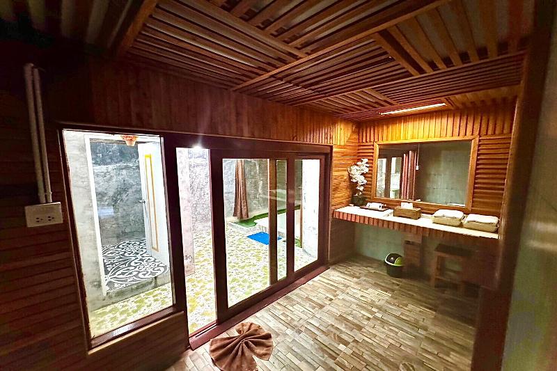 Ozone Resort & Pool Villa image