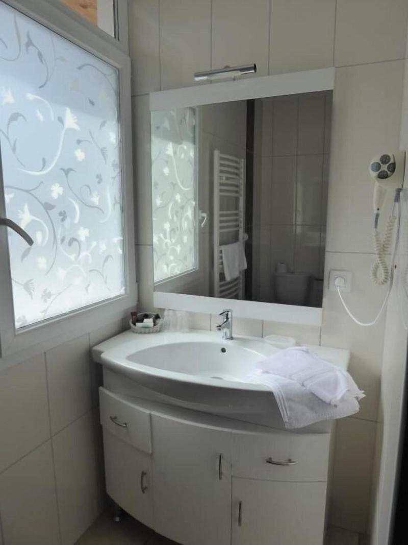 Hotel-restaurant Les Chenets image