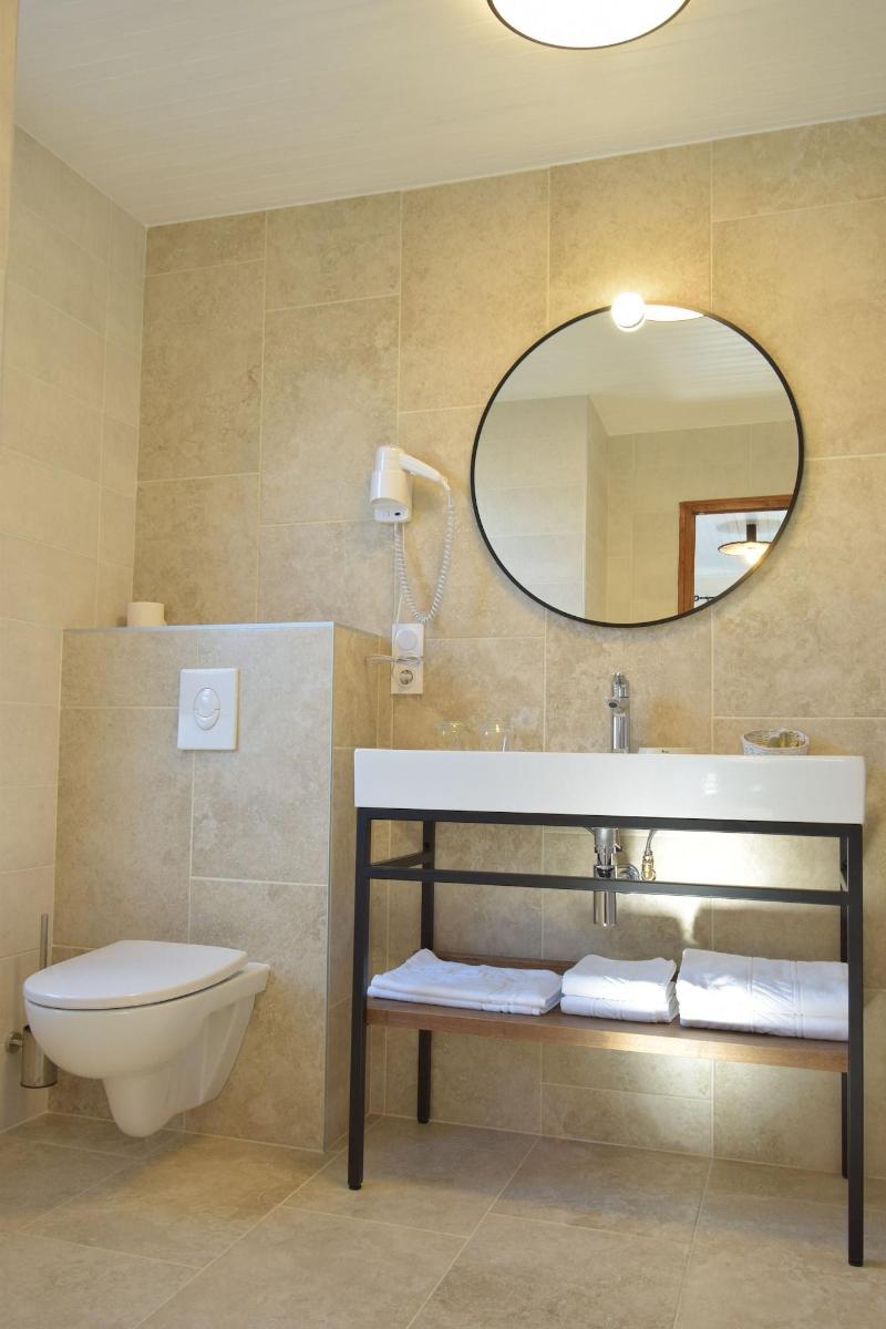 Hotel-restaurant Les Chenets image
