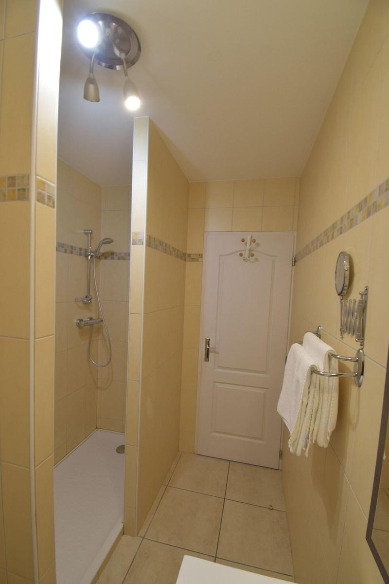 Hotel-restaurant Les Chenets image