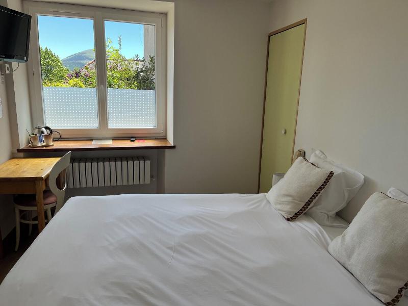 Hotel-restaurant Les Chenets image