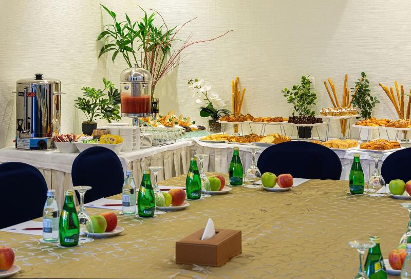 Blue Diamond Hotel image