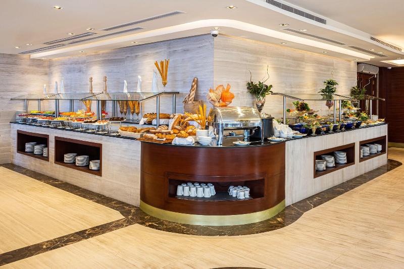 Blue Diamond Hotel image