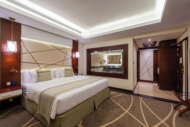 Blue Diamond Hotel image