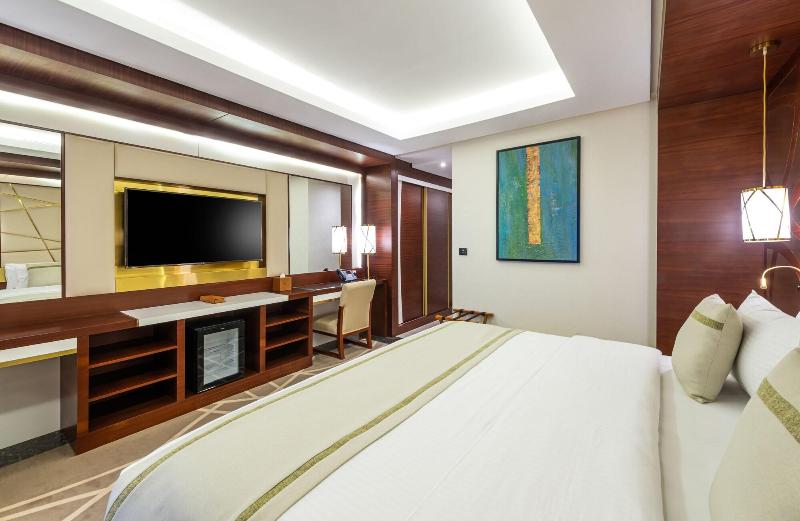 Blue Diamond Hotel image
