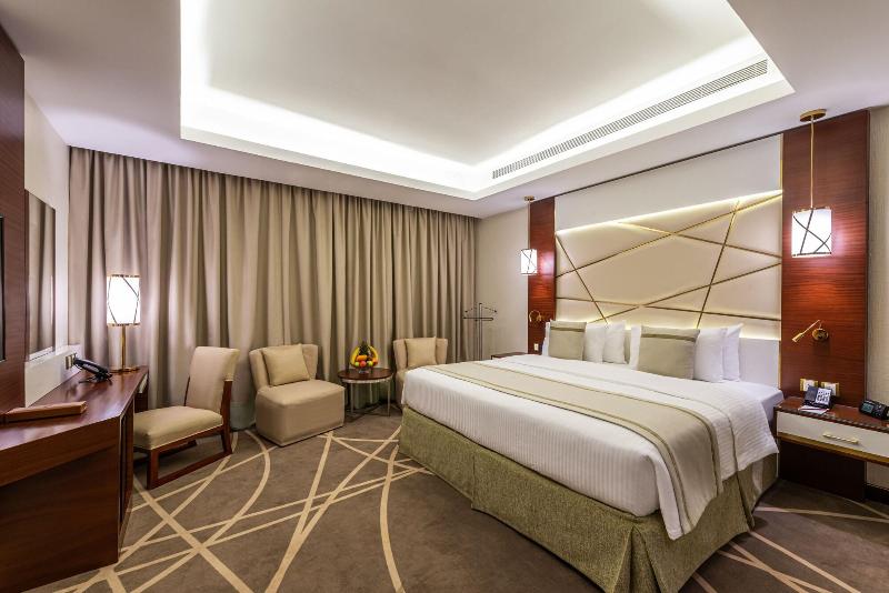 Blue Diamond Hotel image