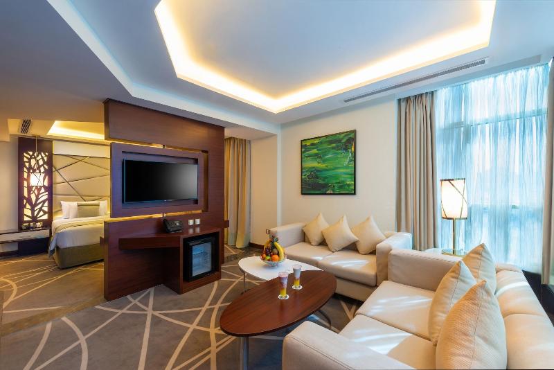Blue Diamond Hotel image