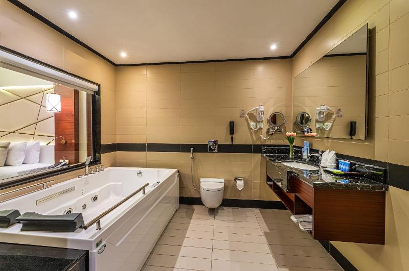 Blue Diamond Hotel image