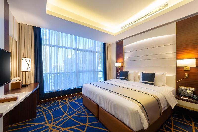 Blue Diamond Hotel image