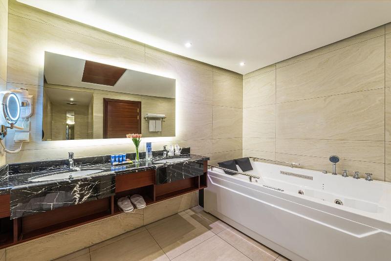 Blue Diamond Hotel image