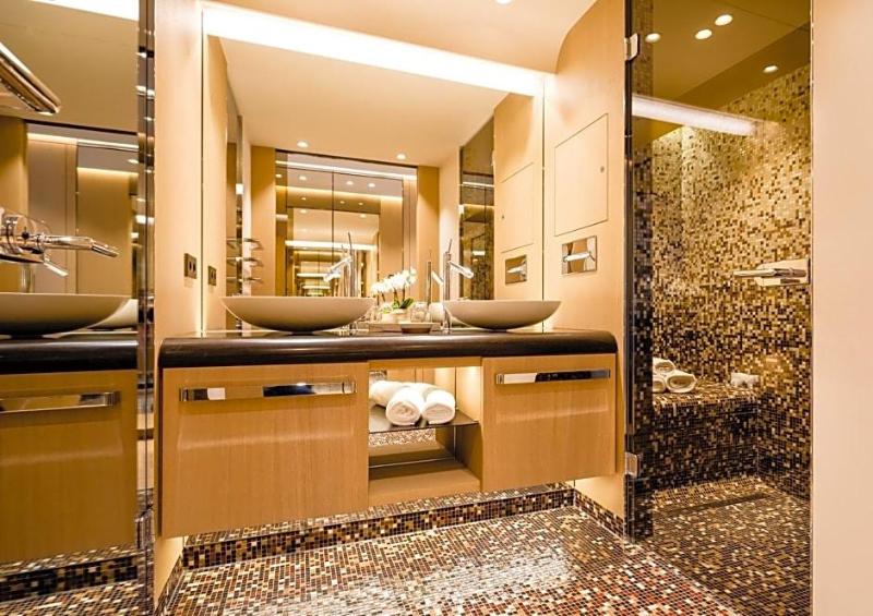 Hotel Neues Tor image