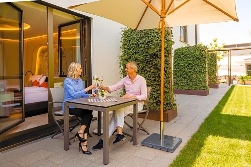 Hotel Neues Tor image